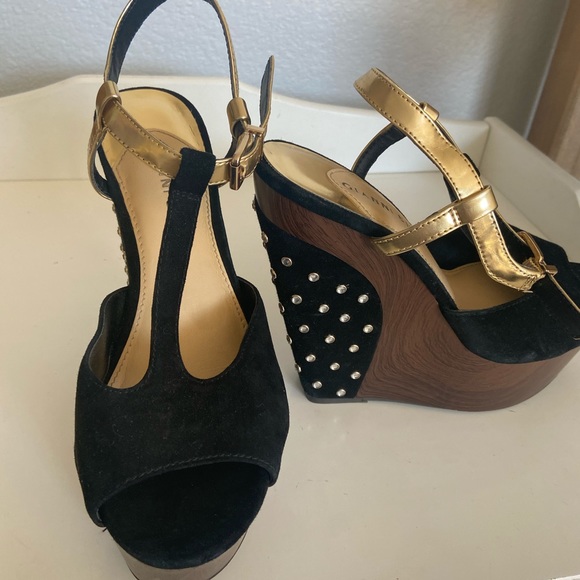 New Gianni Bini black suede wedge heels 8 - Picture 3 of 5